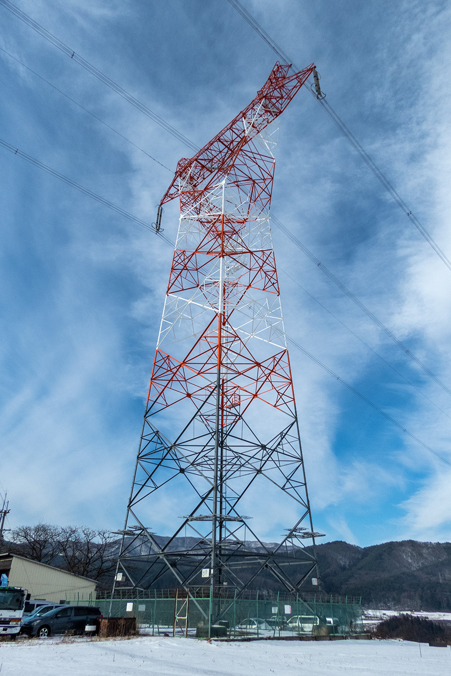 鉄塔全景