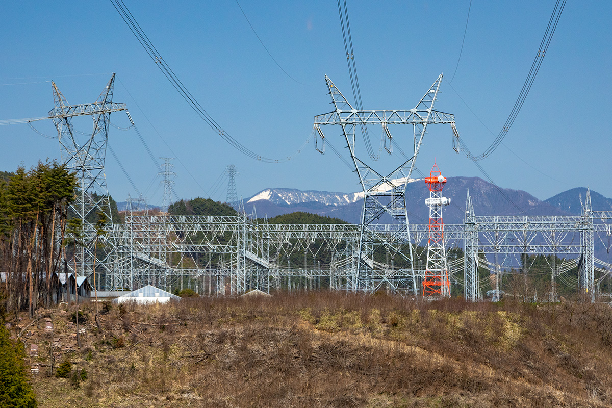 No.2 鉄塔と新信濃変電所