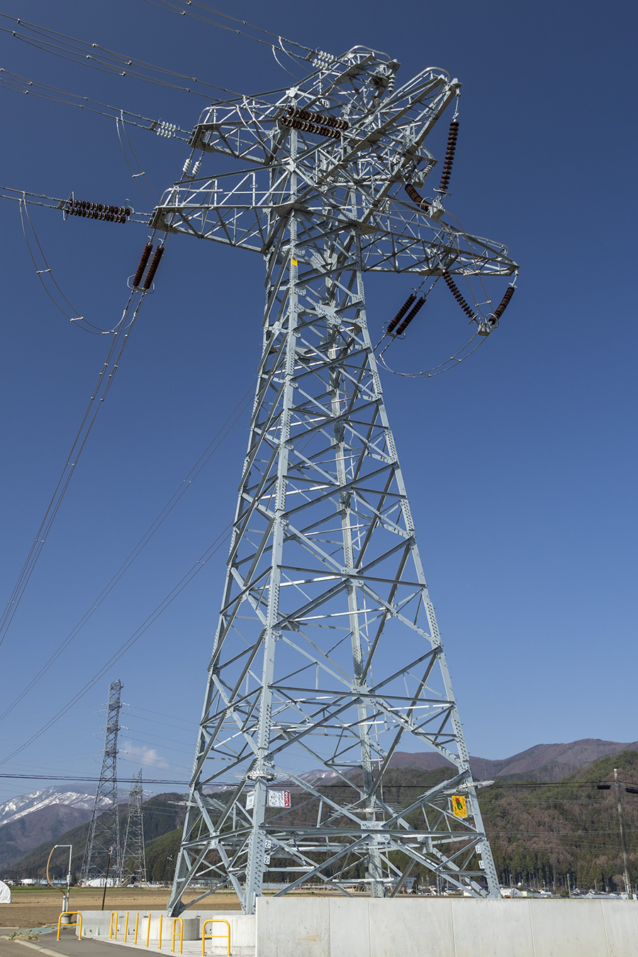 鉄塔全景