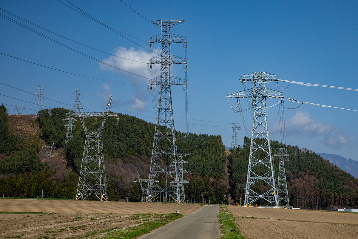 No.41 鉄塔（左）と高瀬川線No.112