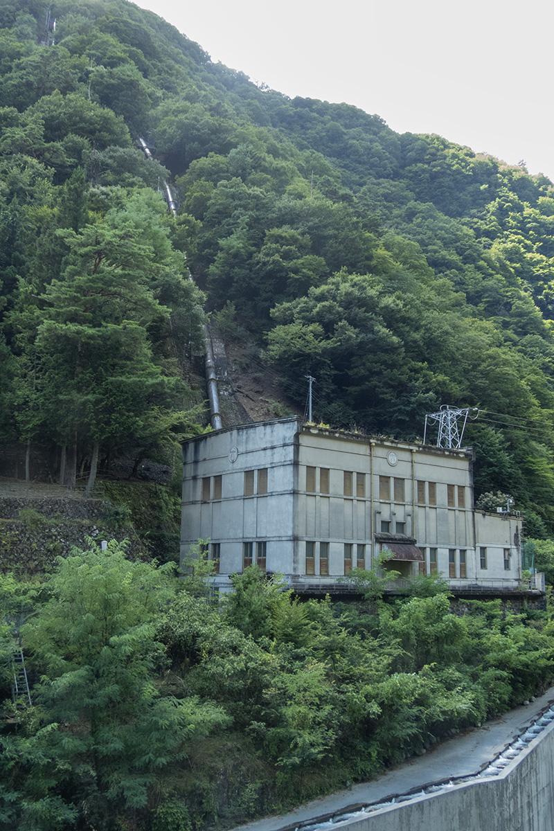 地下ケーブルの回線札