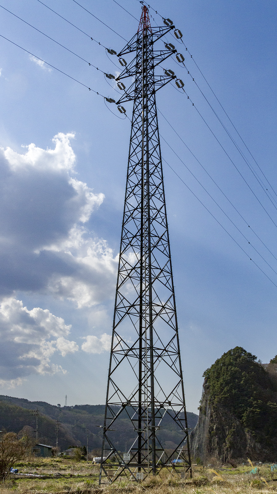 鉄塔全景